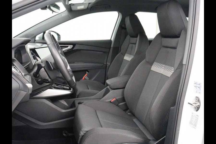 Audi Q4 e-tron 40 Advanced edition 77 kWh | SOH 94% | Stoelverwarming | Matrix LED | Carplay | Virtual Cockpit | 19'' | Parkeerhulp | Navigatie | Audi Sound | Climate control | DAB | Cruise control