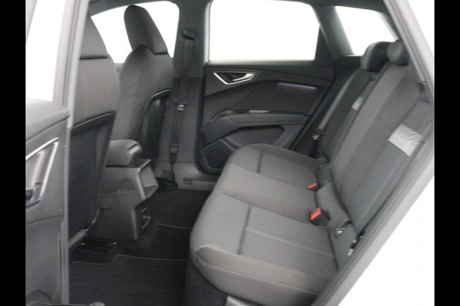 Audi Q4 e-tron 40 Advanced edition 77 kWh | SOH 94% | Stoelverwarming | Matrix LED | Carplay | Virtual Cockpit | 19'' | Parkeerhulp | Navigatie | Audi Sound | Climate control | DAB | Cruise control