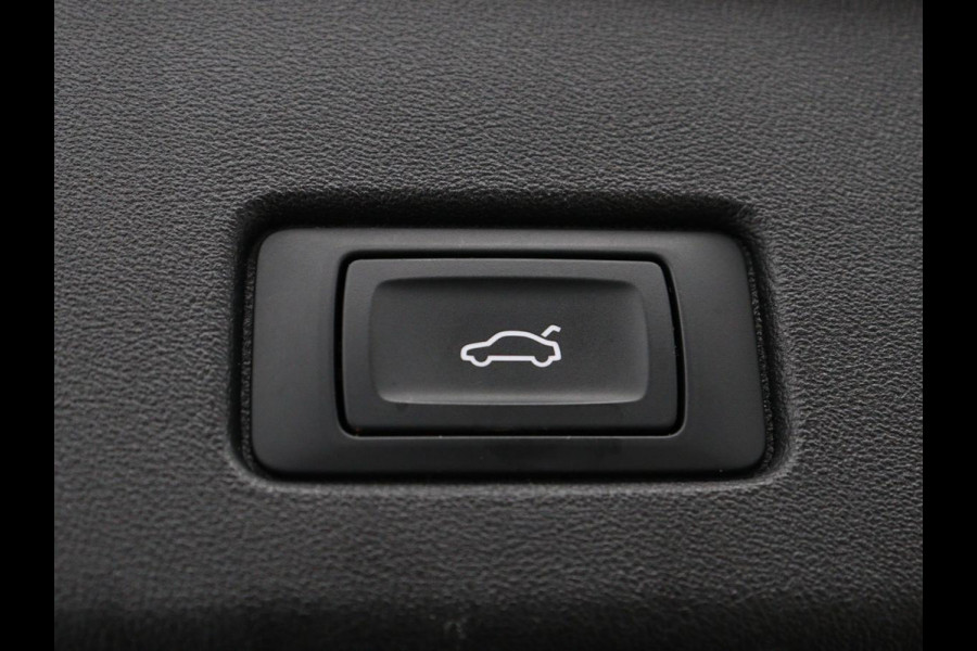 Audi Q4 e-tron 40 Advanced edition 77 kWh | SOH 94% | Stoelverwarming | Matrix LED | Carplay | Virtual Cockpit | 19'' | Parkeerhulp | Navigatie | Audi Sound | Climate control | DAB | Cruise control