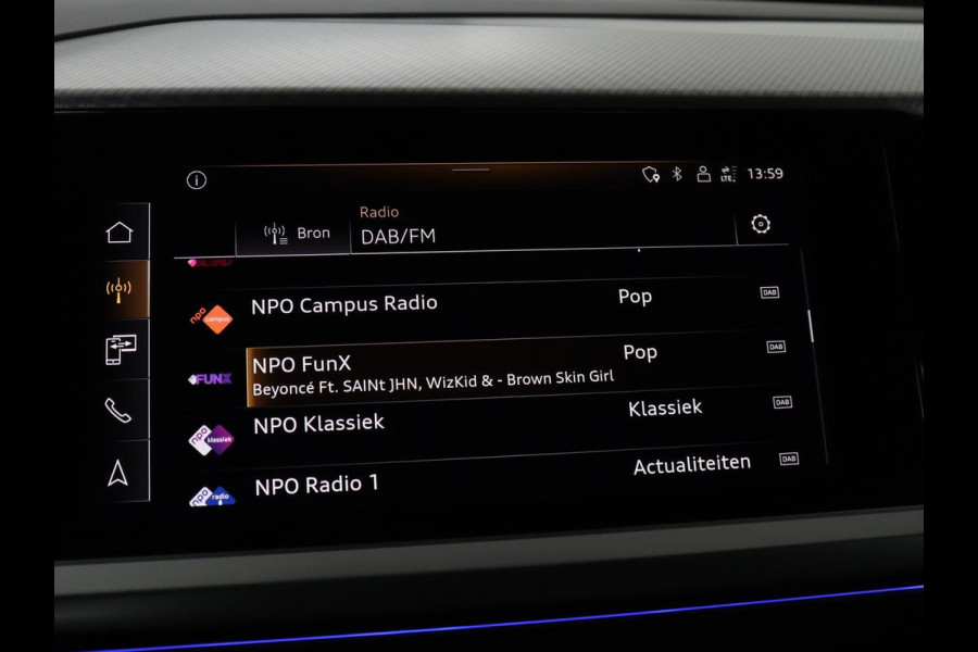 Audi Q4 e-tron 40 Advanced edition 77 kWh | SOH 94% | Stoelverwarming | Matrix LED | Carplay | Virtual Cockpit | 19'' | Parkeerhulp | Navigatie | Audi Sound | Climate control | DAB | Cruise control