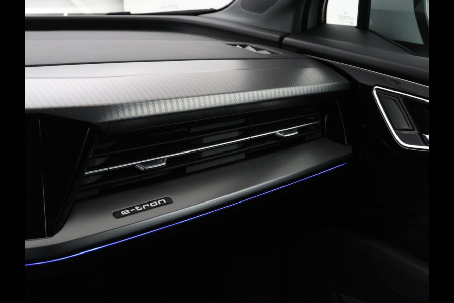 Audi Q4 e-tron 40 Advanced edition 77 kWh | SOH 94% | Stoelverwarming | Matrix LED | Carplay | Virtual Cockpit | 19'' | Parkeerhulp | Navigatie | Audi Sound | Climate control | DAB | Cruise control