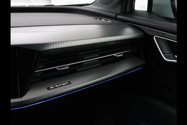 Audi Q4 e-tron 40 Advanced edition 77 kWh | SOH 94% | Stoelverwarming | Matrix LED | Carplay | Virtual Cockpit | 19'' | Parkeerhulp | Navigatie | Audi Sound | Climate control | DAB | Cruise control