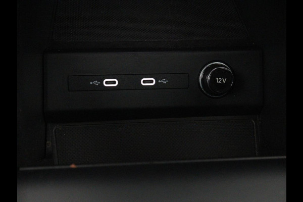 Audi Q4 e-tron 40 Advanced edition 77 kWh | SOH 94% | Stoelverwarming | Matrix LED | Carplay | Virtual Cockpit | 19'' | Parkeerhulp | Navigatie | Audi Sound | Climate control | DAB | Cruise control