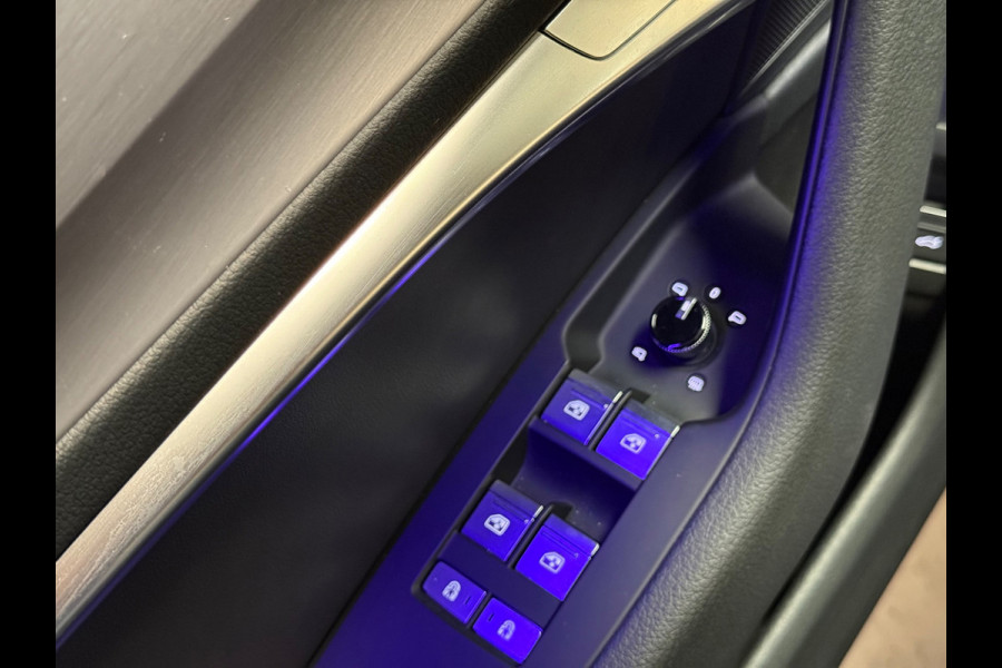 Audi A6 Limousine 55 TFSI e quattro Competition | Pano | Stuur/Stoel verwarming | 360 Camera | S line | Sfeerverlichting