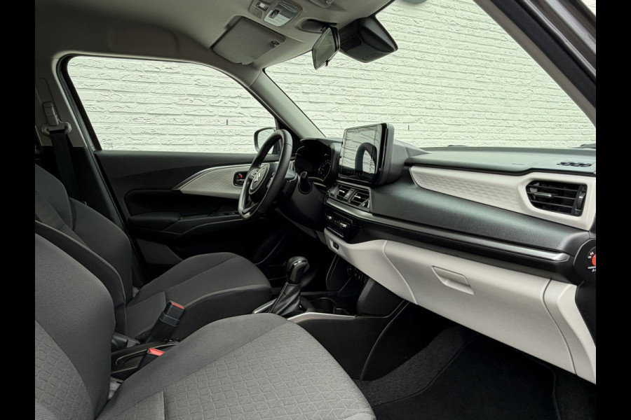 Suzuki Swift 1.2 Select Hybrid Adaptive Cruise Climate control LED Navi Apple / Android Camera Led