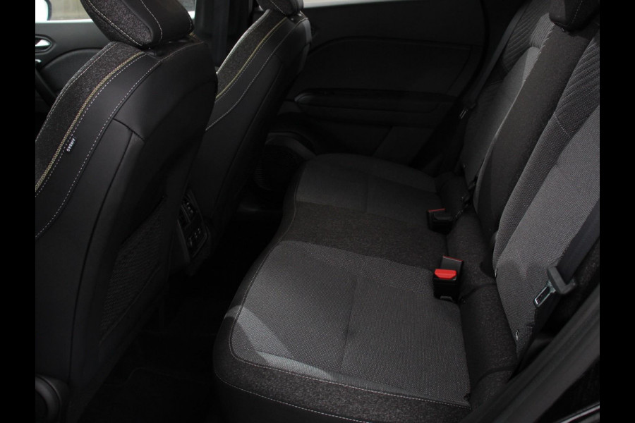 Renault Captur 1.3 TCe Techno 160pk automaat | Climate control | Adaptieve cruise control | Camera | Parkeersensoren | LED | Verwarmde voorstoelen | Stuurverwarming | Navigatie | Apple Carplay/ Android Auto | Keyless