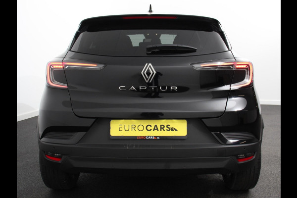 Renault Captur 1.3 TCe Techno 160pk automaat | Climate control | Adaptieve cruise control | Camera | Parkeersensoren | LED | Verwarmde voorstoelen | Stuurverwarming | Navigatie | Apple Carplay/ Android Auto | Keyless