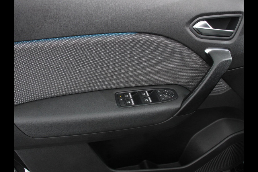 Renault Captur 1.3 TCe Techno 160pk automaat | Climate control | Adaptieve cruise control | Camera | Parkeersensoren | LED | Verwarmde voorstoelen | Stuurverwarming | Navigatie | Apple Carplay/ Android Auto | Keyless