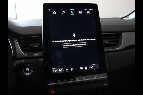 Renault Captur 1.3 TCe Techno 160pk automaat | Climate control | Adaptieve cruise control | Camera | Parkeersensoren | LED | Verwarmde voorstoelen | Stuurverwarming | Navigatie | Apple Carplay/ Android Auto | Keyless