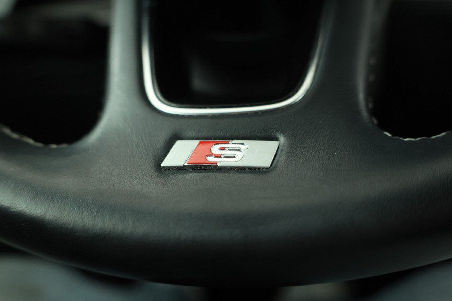 Audi A3 Limousine 30 TFSI S edition S-Line, Volleder, Digital Dash, BOM VOL!!