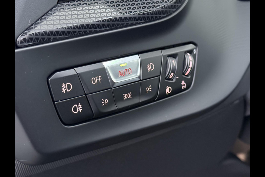 BMW 2 Serie Gran Coupé 220i VAN € 38.900,- VOOR € 35.877,- UW LENTEVOORDEEL € 3.023,-! | M-SPORT| BOMVOL! | HARMAN KARDON| PANO| FROZEN GREY| STOEL+ STUURVERWARMING| DEALER OH. | ORIGINEEL NEDERLANDS| KUIPSTOELEN| LEER | 19 INCH!