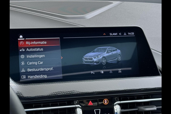 BMW 2 Serie Gran Coupé 220i VAN € 38.900,- VOOR € 35.877,- UW LENTEVOORDEEL € 3.023,-! | M-SPORT| BOMVOL! | HARMAN KARDON| PANO| FROZEN GREY| STOEL+ STUURVERWARMING| DEALER OH. | ORIGINEEL NEDERLANDS| KUIPSTOELEN| LEER | 19 INCH!