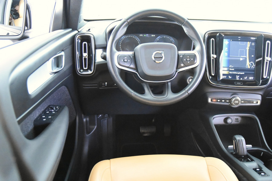 Volvo XC40 2.0 D3 Momentum *1ste Eigenaar*Leer*Panoramadak*