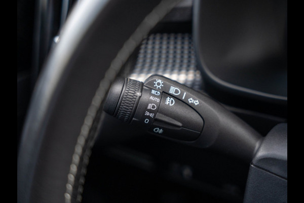 Volvo XC40 2.0 T4 Inscription R-design / ACC / Camera / 21'' / H&K