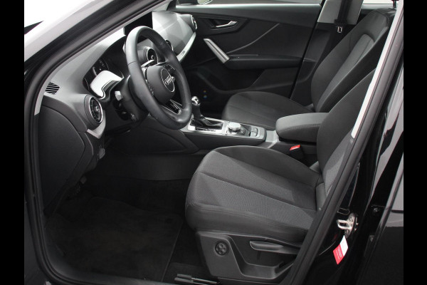 Audi Q2 35 TFSI 150pk S-Tronic Prestige Navigatie Apple Carplay / Android Auto Climate Control Dab Camera Parkeer sensoren Adaptive Cruise Control