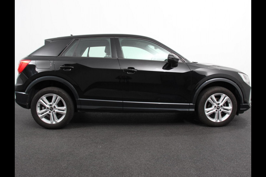 Audi Q2 35 TFSI 150pk S-Tronic Prestige Navigatie Apple Carplay / Android Auto Climate Control Dab Camera Parkeer sensoren Adaptive Cruise Control