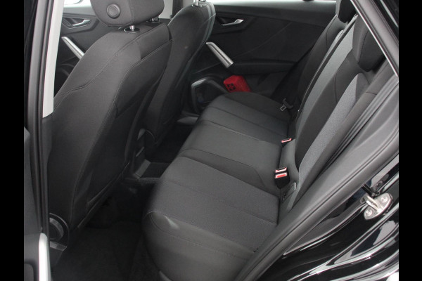 Audi Q2 35 TFSI 150pk S-Tronic Prestige Navigatie Apple Carplay / Android Auto Climate Control Dab Camera Parkeer sensoren Adaptive Cruise Control