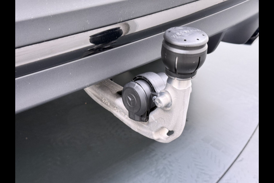 Mercedes-Benz GLA 250 e AMG line | Pano Trekhaak Memory HUD Sound Keyless Multibeam