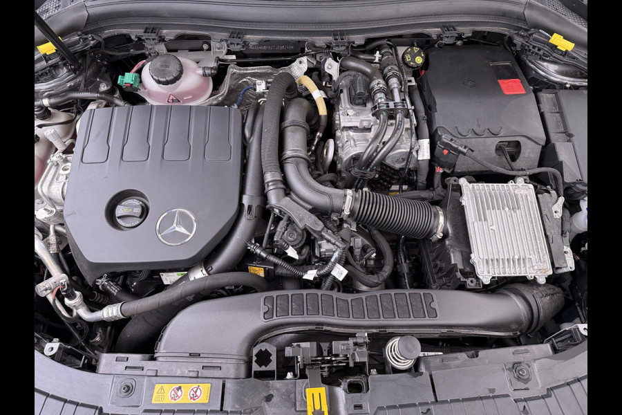 Mercedes-Benz GLA 250 e AMG line | Pano Trekhaak Memory HUD Sound Keyless Multibeam