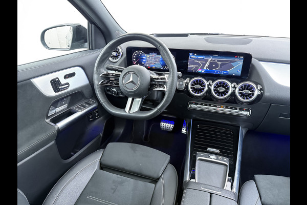 Mercedes-Benz GLA 250 e AMG line | Pano Trekhaak Memory HUD Sound Keyless Multibeam