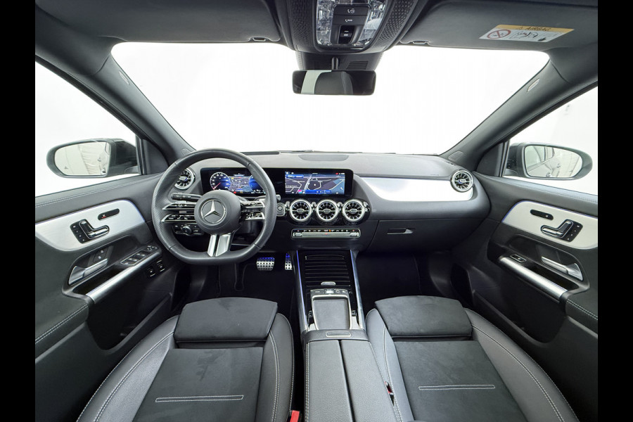 Mercedes-Benz GLA 250 e AMG line | Pano Trekhaak Memory HUD Sound Keyless Multibeam