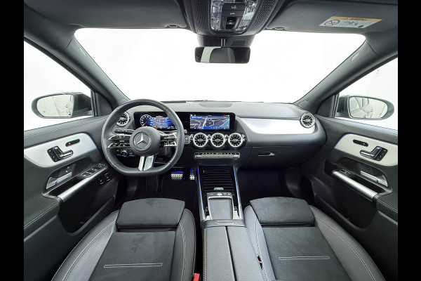 Mercedes-Benz GLA 250 e AMG line | Pano Trekhaak Memory HUD Sound Keyless Multibeam
