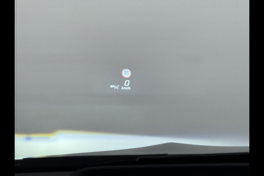 Mercedes-Benz GLA 250 e AMG line | Pano Trekhaak Memory HUD Sound Keyless Multibeam