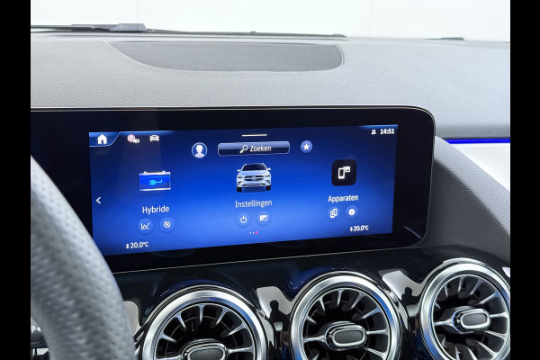 Mercedes-Benz GLA 250 e AMG line | Pano Trekhaak Memory HUD Sound Keyless Multibeam