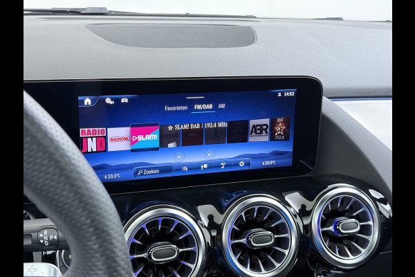 Mercedes-Benz GLA 250 e AMG line | Pano Trekhaak Memory HUD Sound Keyless Multibeam