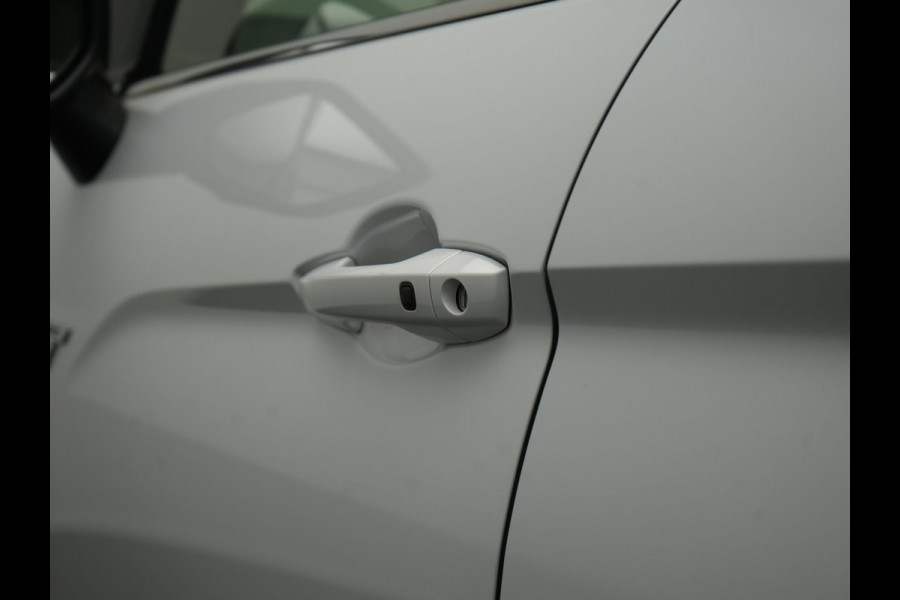 Mitsubishi Eclipse Cross 2.4 Instyle PHEV 188pk Dealer O.H. | Trekhaak Af Fabriek | Panodak | Head Up | Adaptive Cruise | 360 Camera | Lederen Sportstoelen Verwarmd | Keyless | Stuur Verwarmd | Apple Carplay | Blis | Navigatie | DAB | Plug In Hybrid |