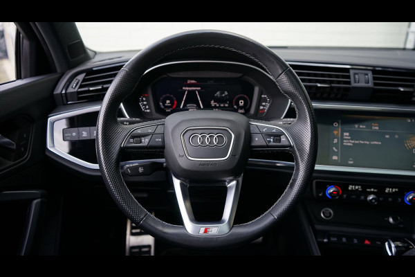 Audi Q3 Sportback 35 TFSI 3x S-Line Black Optik AUTOMAAT-CAMERA-CARPLAY-DRIVE SELECT-ELEKTRISCHE STOELEN-KEYLESS-MATRIX-PANORAMA