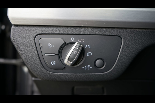 Audi Q5 55 TFSIe Quattro 3x S-Line Black Optik ACC-AMBIANCE-CAMERA-CARPLAY-KEYLESS-MATRIX LED-PANORAMA-ZONSVERDUISTERING