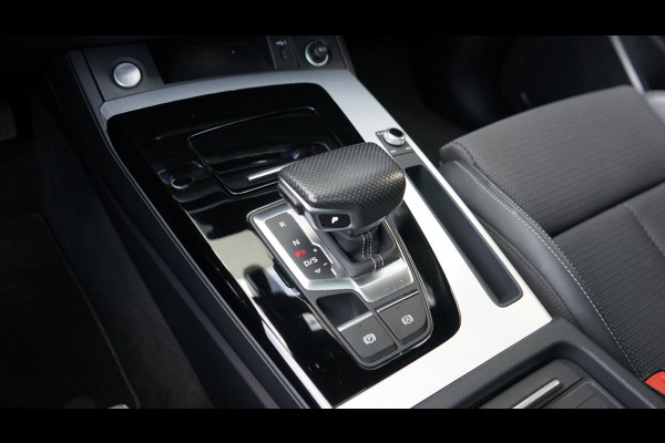 Audi Q5 55 TFSIe Quattro 3x S-Line Black Optik ACC-AMBIANCE-CAMERA-CARPLAY-KEYLESS-MATRIX LED-PANORAMA-ZONSVERDUISTERING
