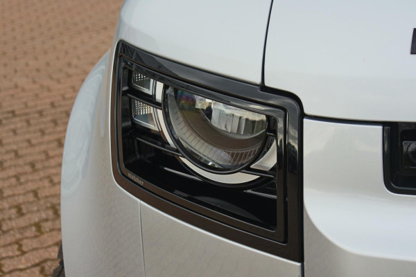 Land Rover Defender D240 110 S 7 Seater incl. Btw / BPM geel kenteken „De Uiver” Special Lier