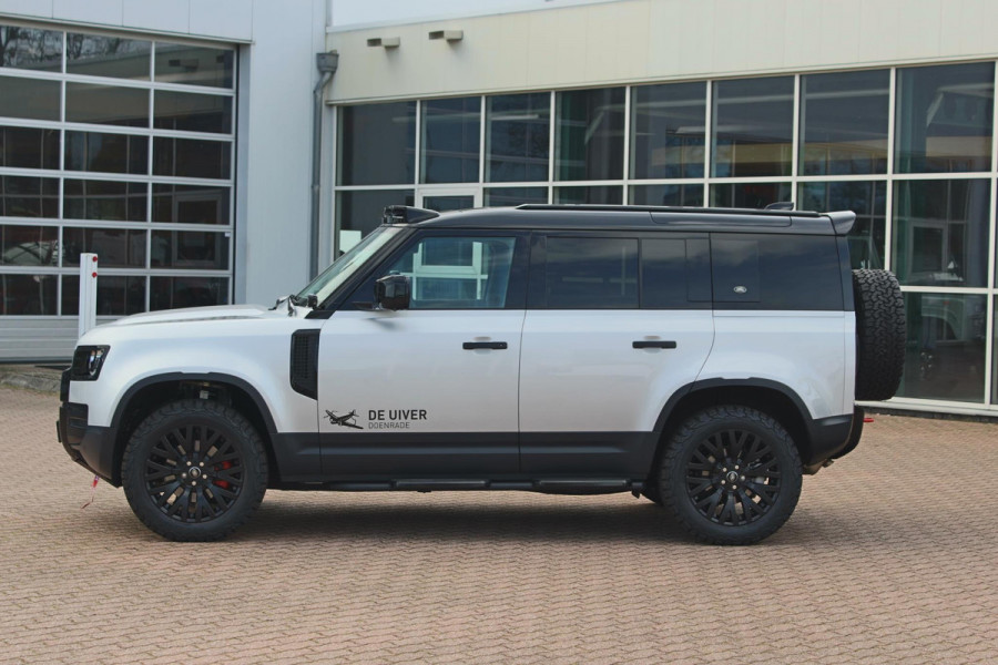 Land Rover Defender D240 110 S 7 Seater incl. Btw / BPM geel kenteken „De Uiver” Special Lier