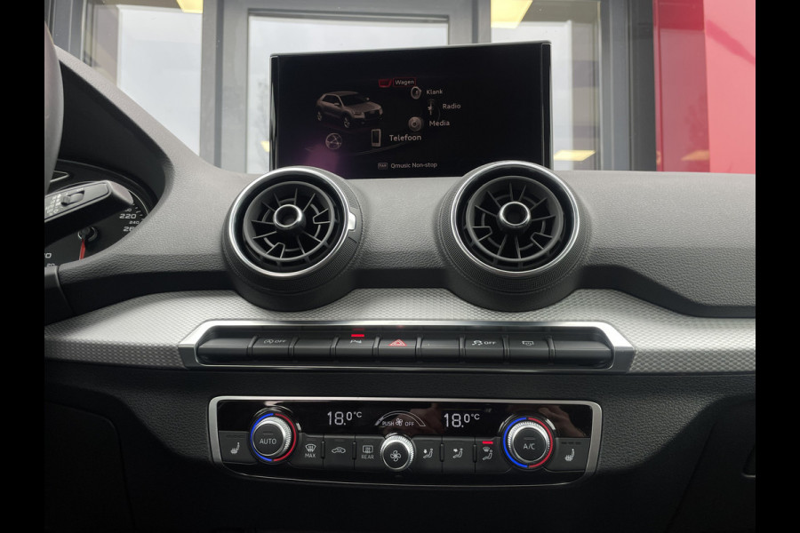 Audi Q2 30 TFSI S Edition | Camera | Stoelverwarming