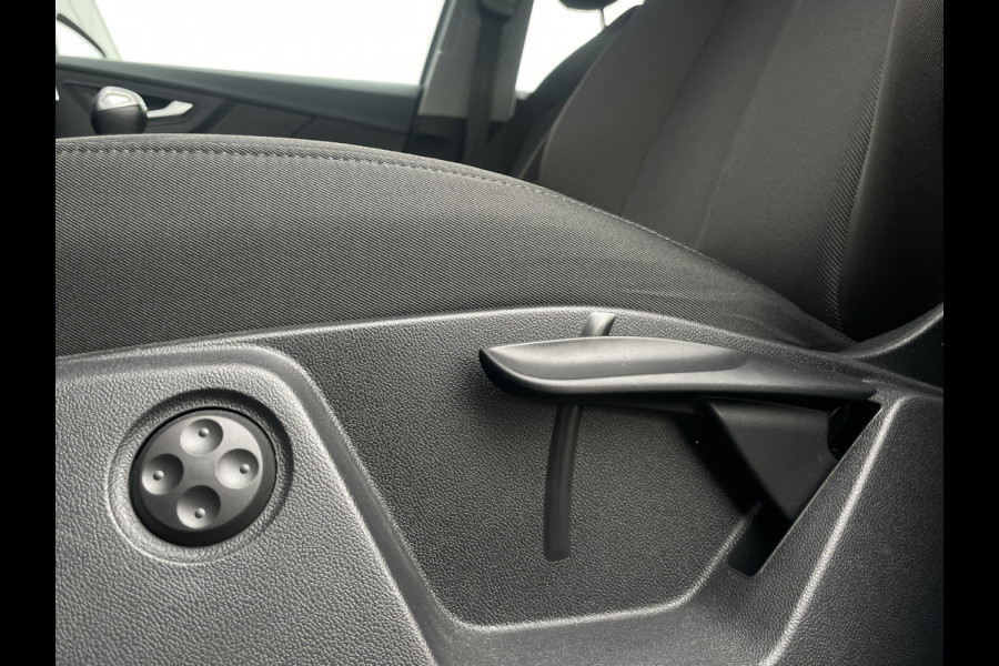 Audi Q2 30 TFSI S Edition | Camera | Stoelverwarming