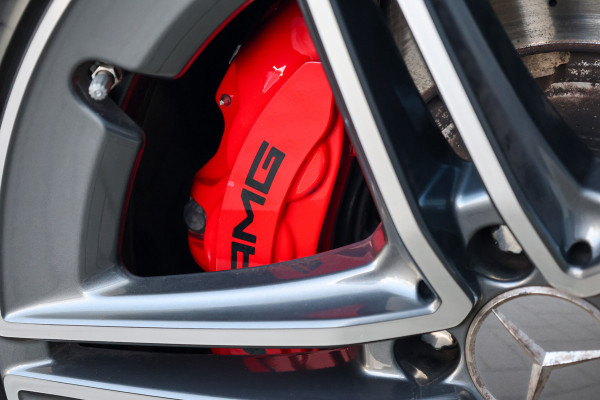 Mercedes-Benz E-Klasse Estate AMG 63 S 4MATIC+ | FACELIFT | TRACK PACK | HUD | BURMESTER | 360 | KEYLESS | DEALER ONDH |