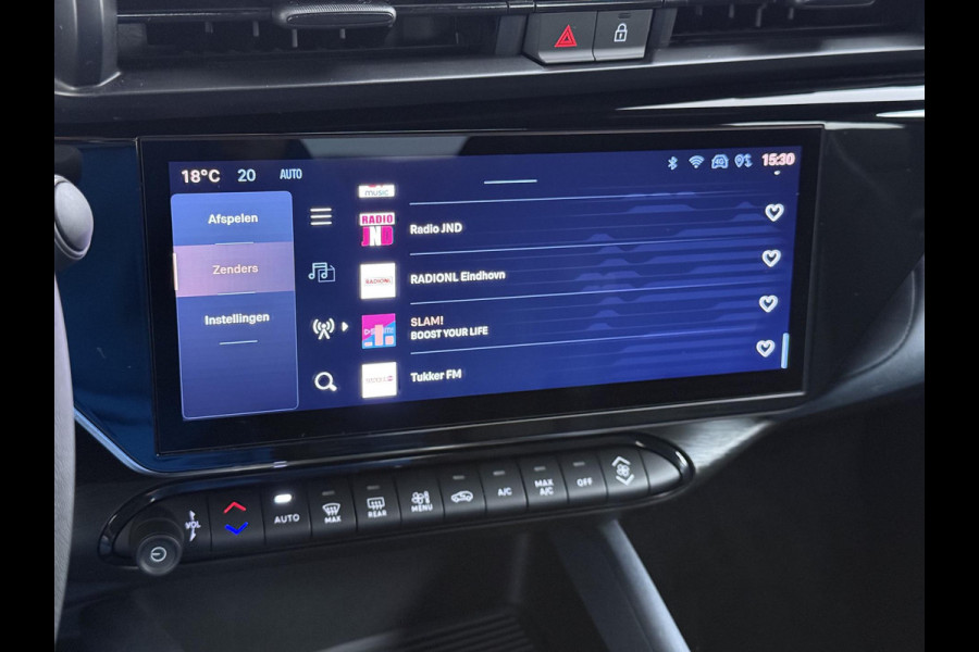 Alfa Romeo junior Elettrica 54 kWh VAN € 30.900,- VOOR € 26.877,- UW LENTEVOORDEEL € 4.023,-! | 15.000KM!! | FABRIEKSGARANTIE | APPLE CARPLAY| ANDROID AUTO| UNIEKE KLEUR! | ADAPTIVE CRUISE CONTROL|