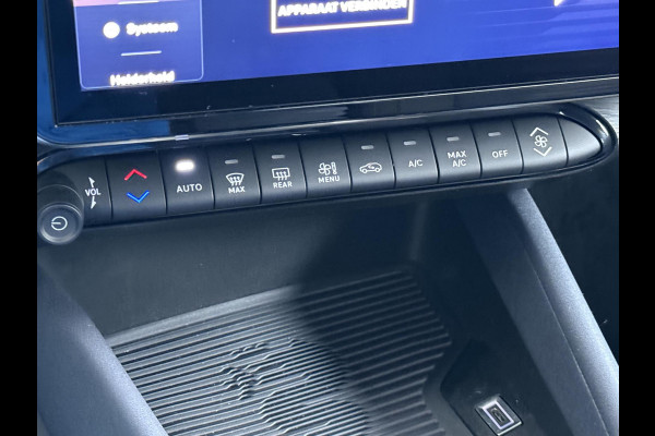 Alfa Romeo junior Elettrica 54 kWh VAN € 30.900,- VOOR € 26.877,- UW LENTEVOORDEEL € 4.023,-! | 15.000KM!! | FABRIEKSGARANTIE | APPLE CARPLAY| ANDROID AUTO| UNIEKE KLEUR! | ADAPTIVE CRUISE CONTROL|