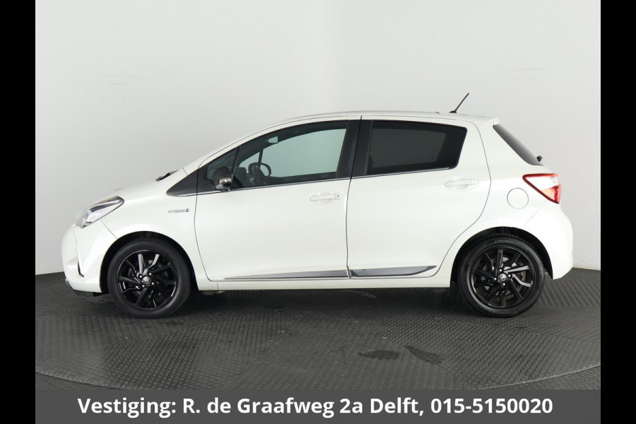 Toyota Yaris 1.5 Hybrid Executive | Stoelverwarming | Panoramadak | Navigatie |