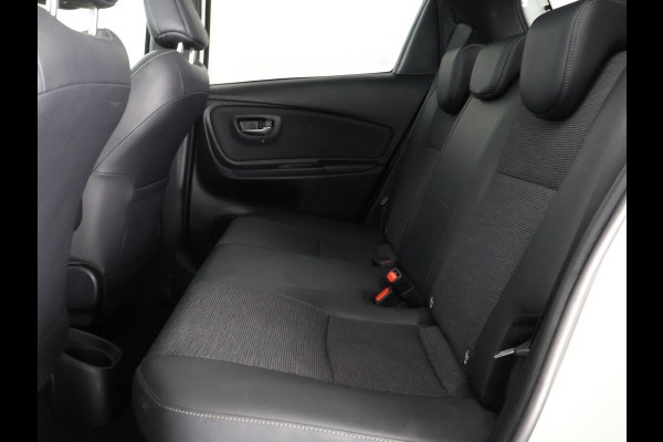 Toyota Yaris 1.5 Hybrid Executive | Stoelverwarming | Panoramadak | Navigatie |