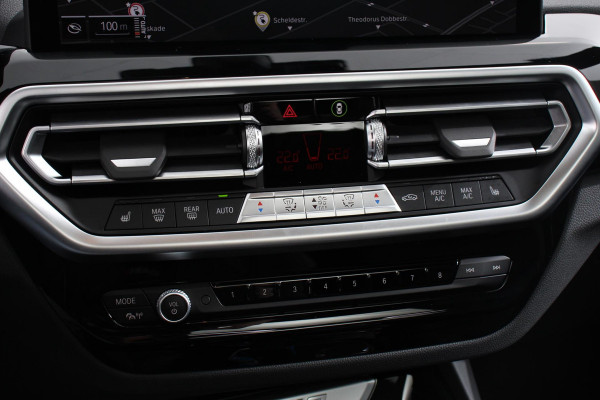 BMW iX3 Executive M-Sport 80 kWh Leder Panoramisch Schuif-Kantel dak Camera Elektrisch bedienbare achterklep Climate control