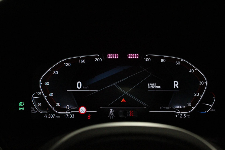 BMW iX3 Executive M-Sport 80 kWh Leder Panoramisch Schuif-Kantel dak Camera Elektrisch bedienbare achterklep Climate control