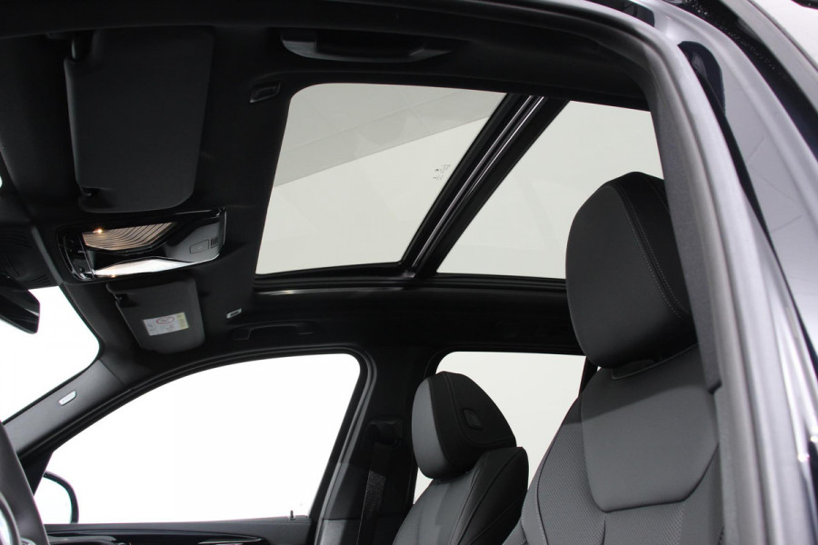 BMW iX3 Executive M-Sport 80 kWh Leder Panoramisch Schuif-Kantel dak Camera Elektrisch bedienbare achterklep Climate control