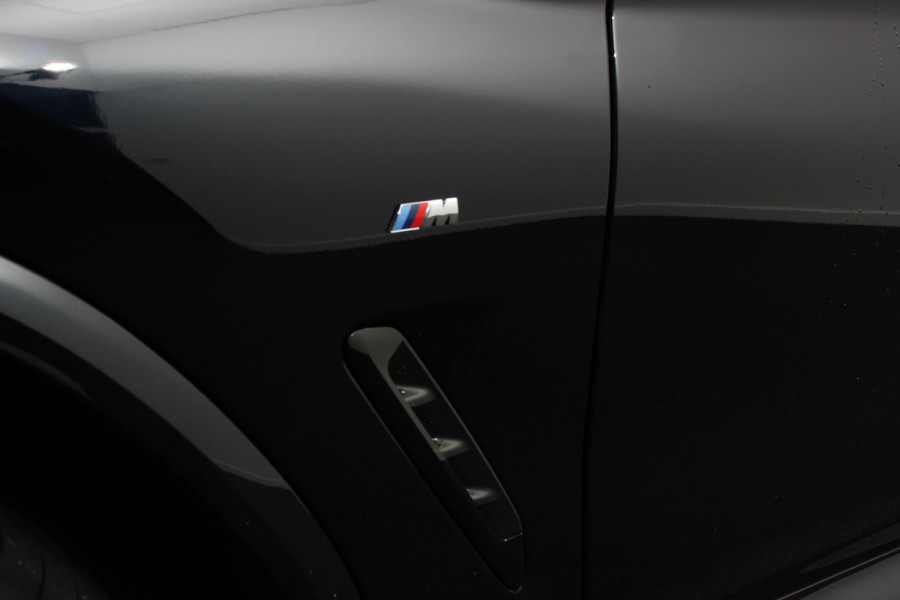 BMW iX3 Executive M-Sport 80 kWh Leder Panoramisch Schuif-Kantel dak Camera Elektrisch bedienbare achterklep Climate control