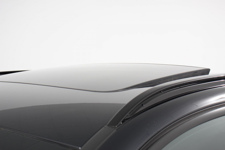 BMW iX3 Executive M-Sport 80 kWh Leder Panoramisch Schuif-Kantel dak Camera Elektrisch bedienbare achterklep Climate control