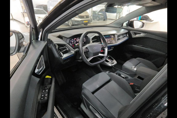 Audi Q4 Sportback e-tron 40 Advanced edition 77 kWh | Stoelverwarming | Stuurverwarming | Adaptive Cruise Control | Navigatie | Camera | Trekhaak | Keyless | RS Seats | Matrix LED |
