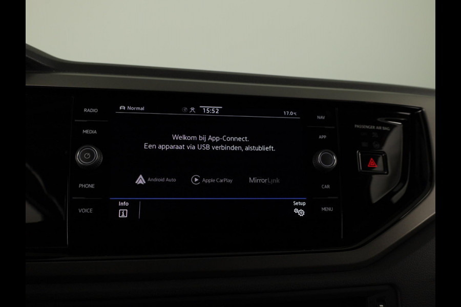 Volkswagen Polo 1.0 TSI Comfortline Business 95 pk | Navigatie | Parkeersensoren | Achteruitrijcamera | Adaptieve cruise control |