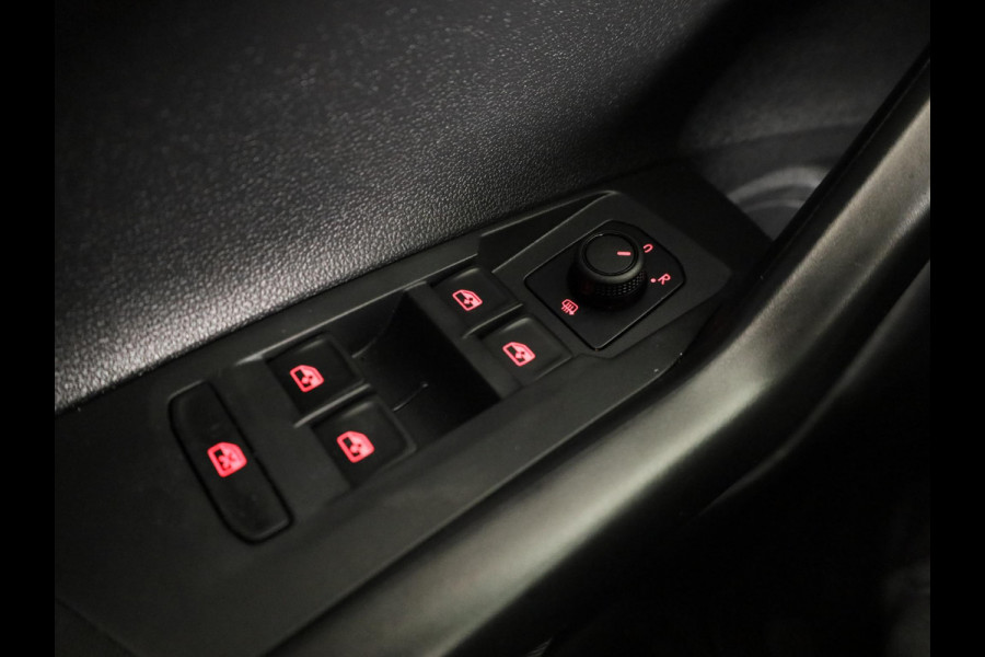 Volkswagen Polo 1.0 TSI Comfortline Business 95 pk | Navigatie | Parkeersensoren | Achteruitrijcamera | Adaptieve cruise control |